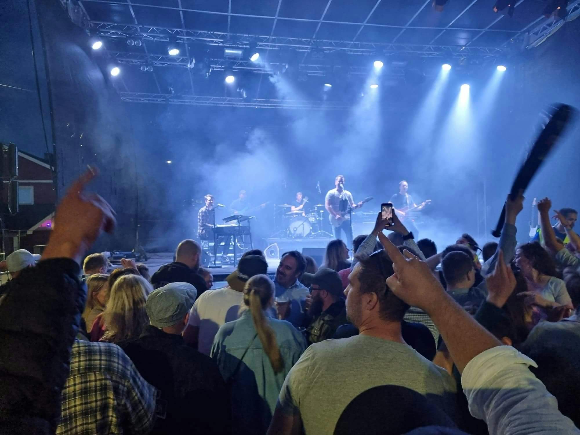 Book Celebrate Partyband med 5 medlemmer