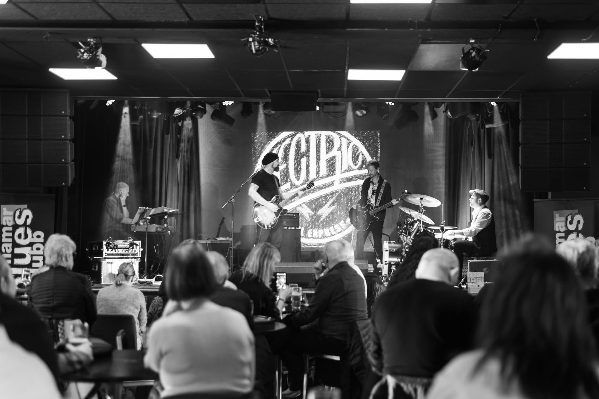 Electric Rail Express Credits: