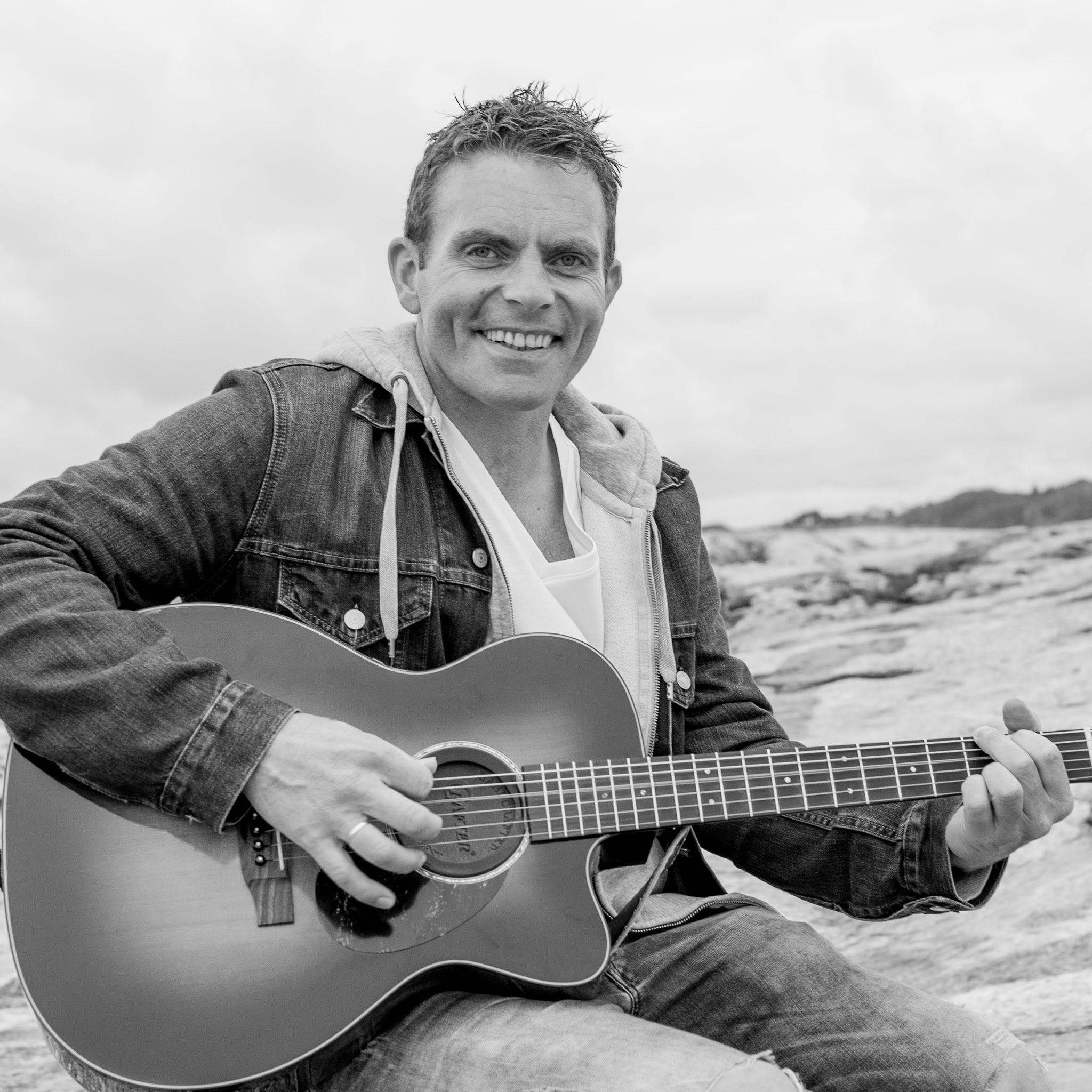 Martin Engelsen Credits: