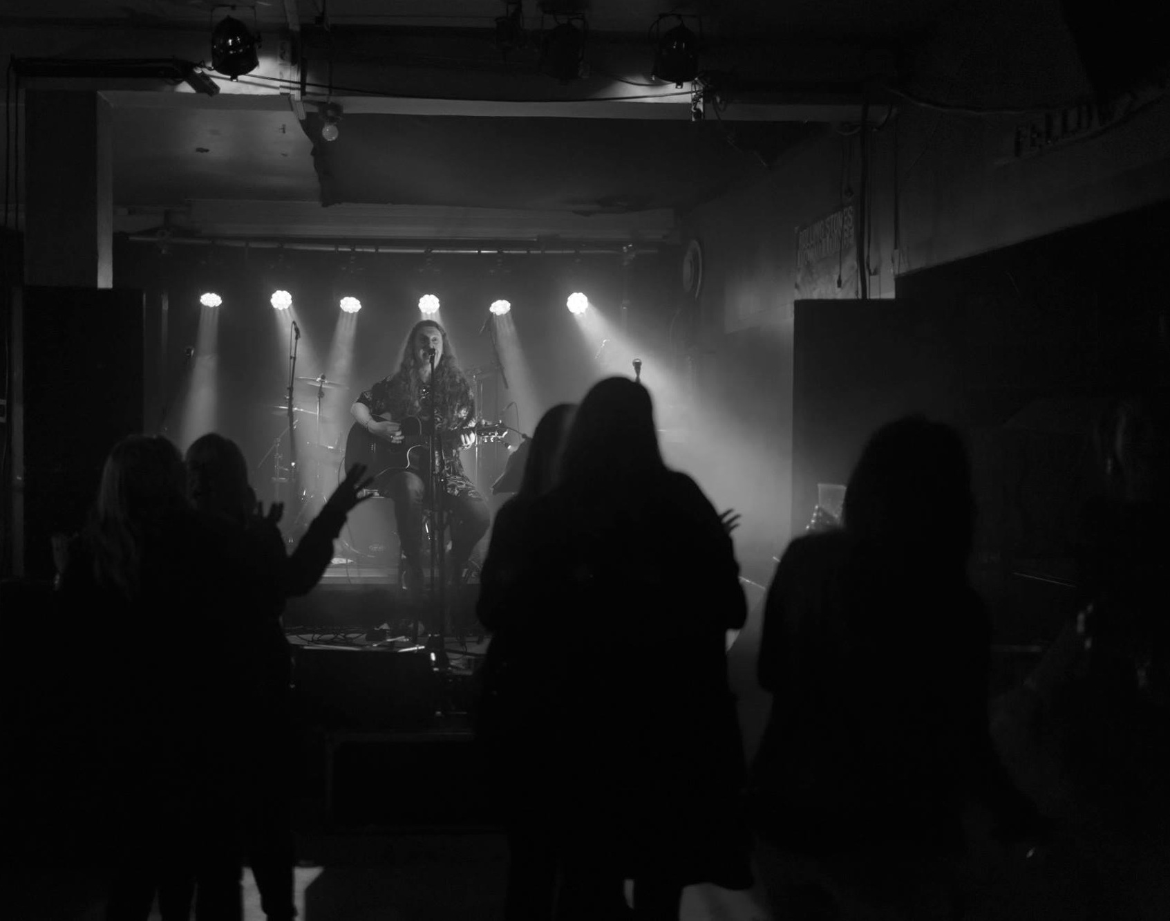 Mister Gee Trubadur/entertainer Credits: