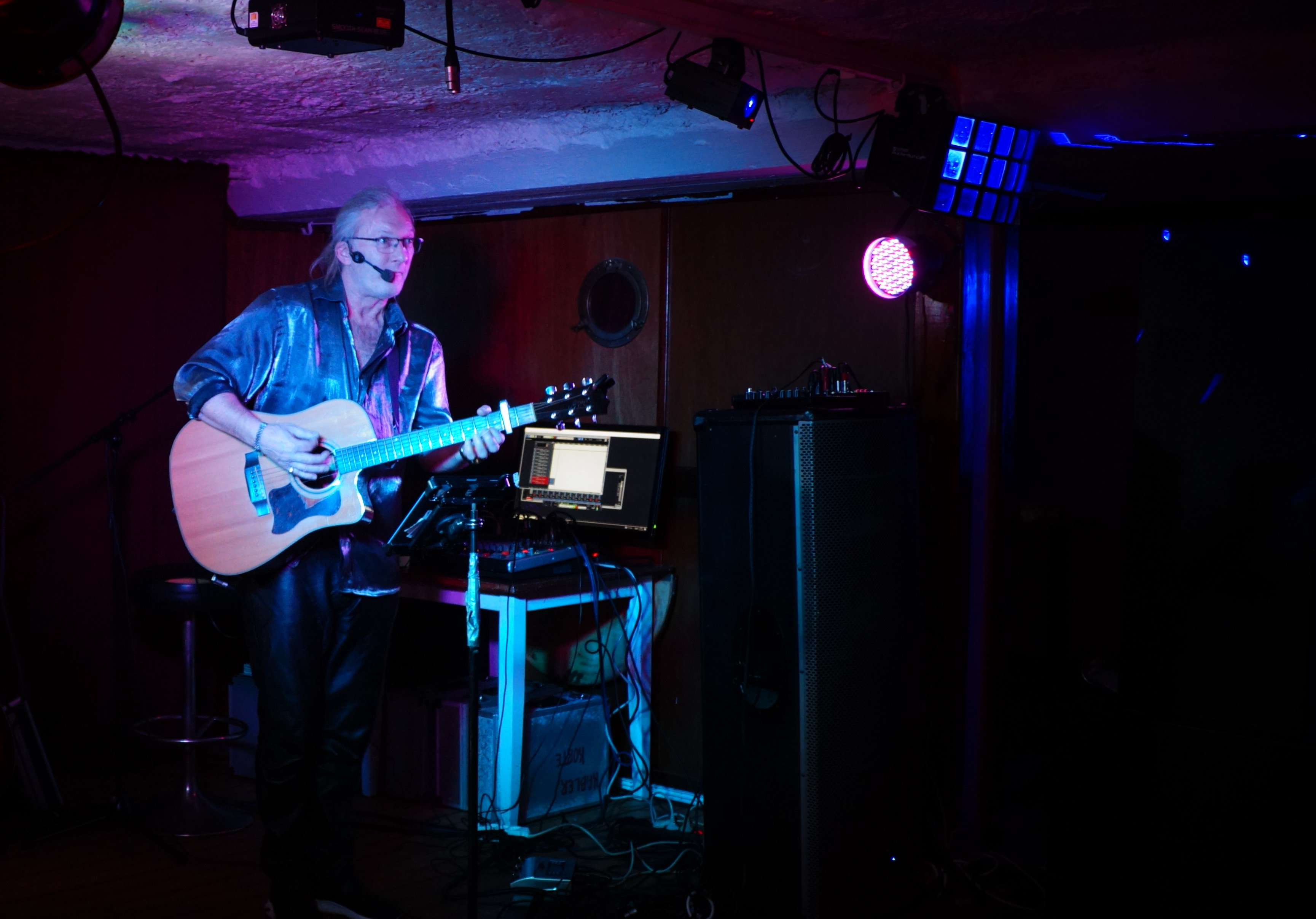 Mr.Andersen Credits: