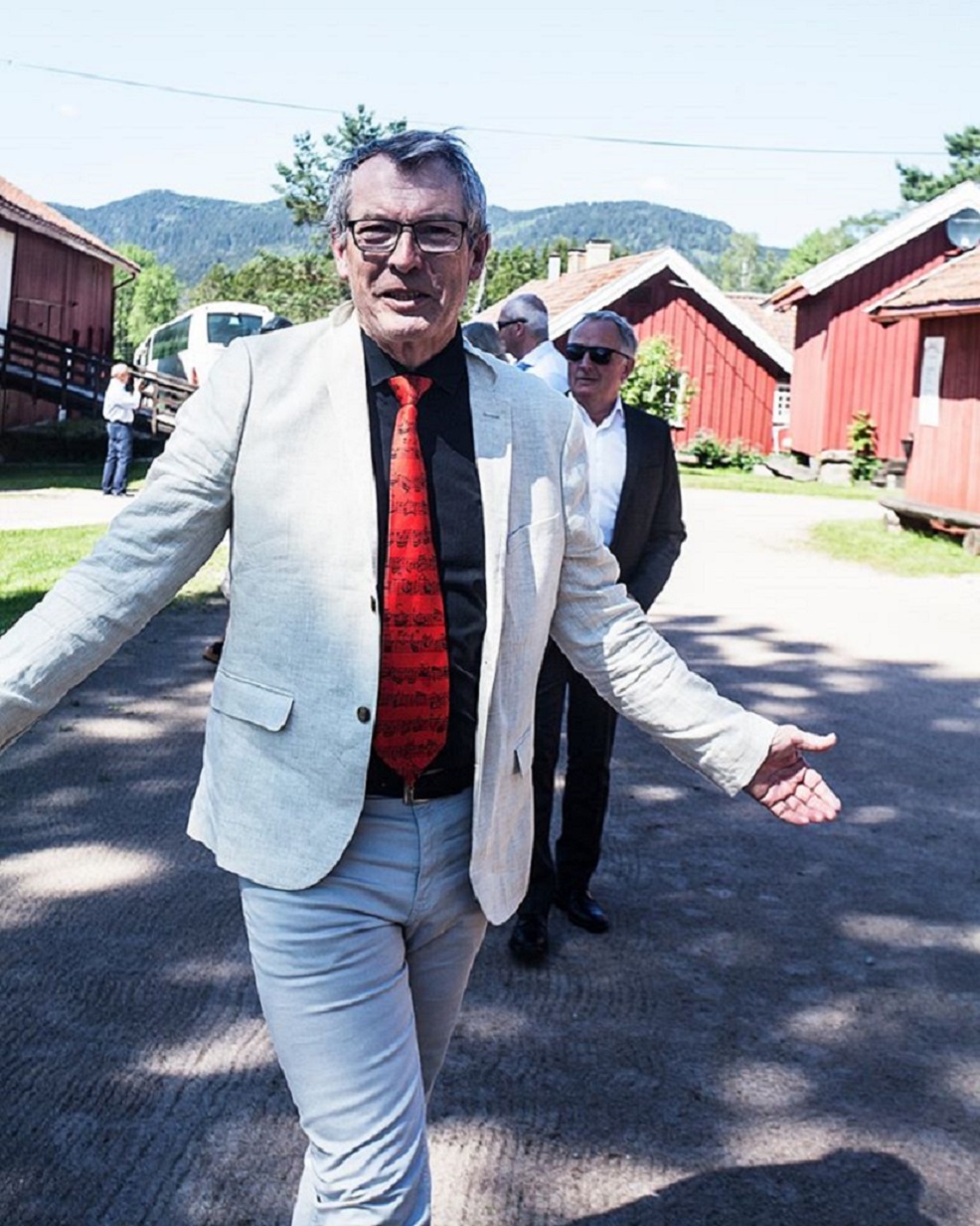 Rolf E. Riktor Credits: