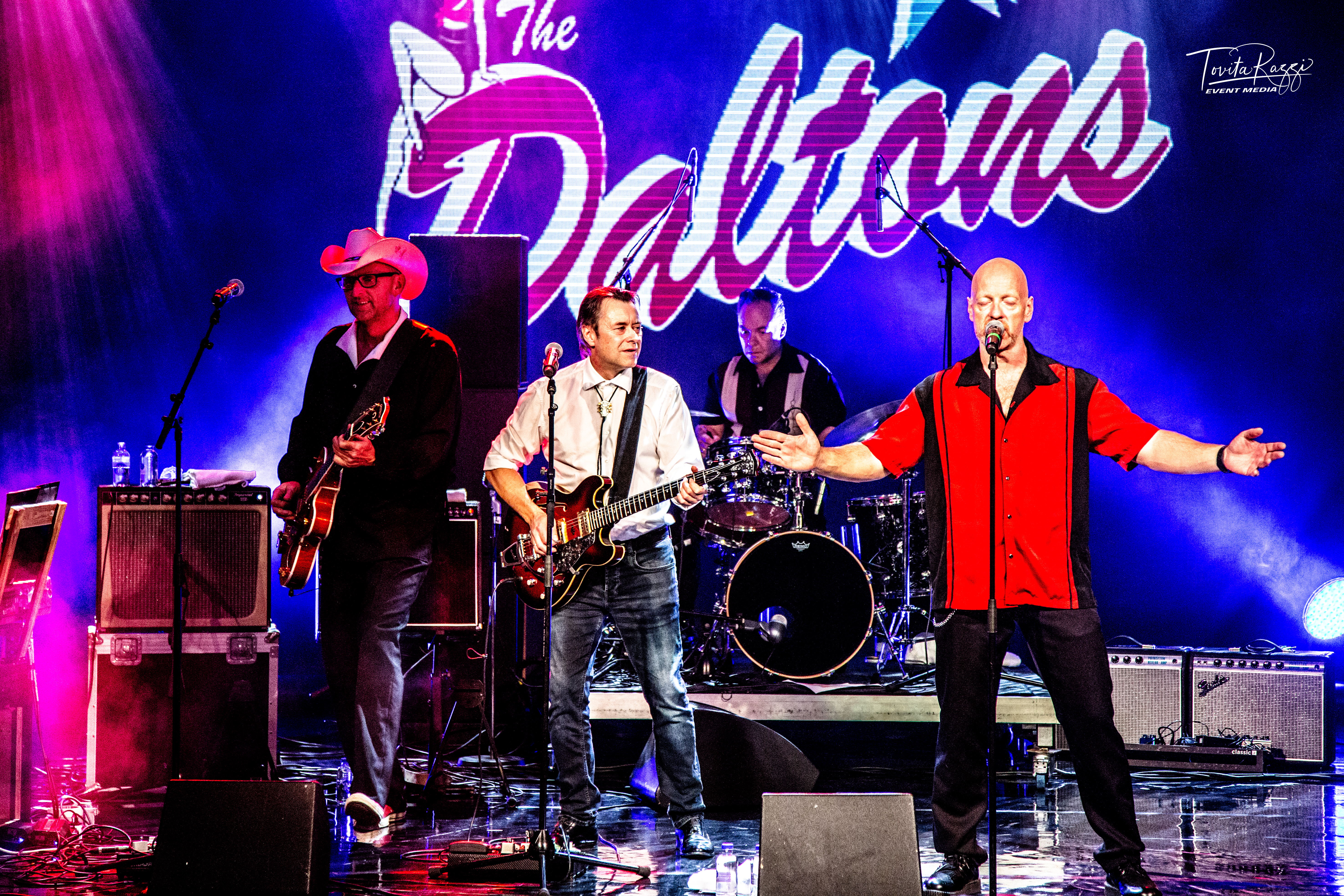 The Daltons Credits: