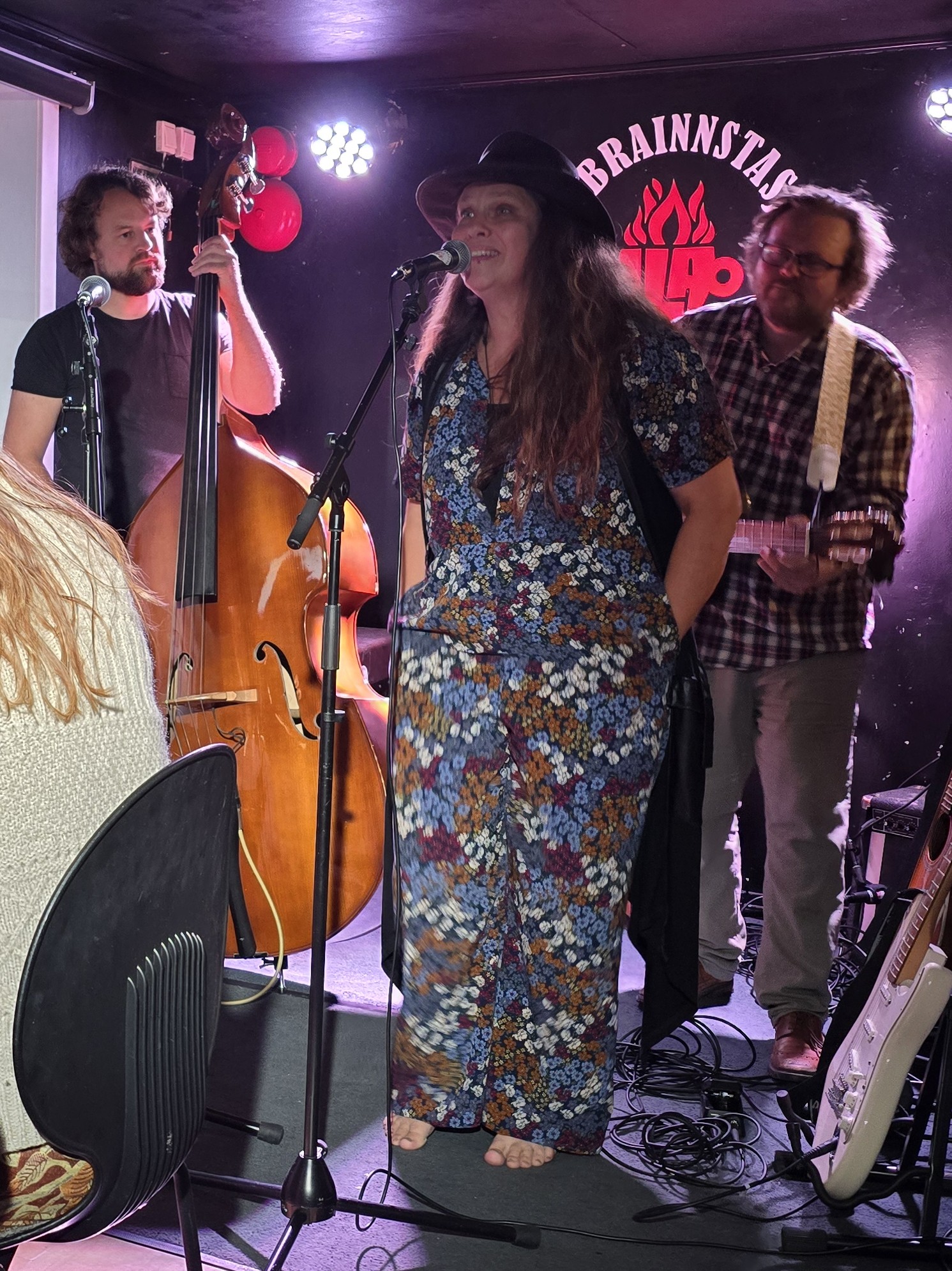 Ultrakompostert  Credits: